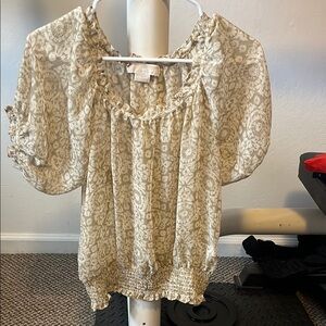 Women's Cream Top